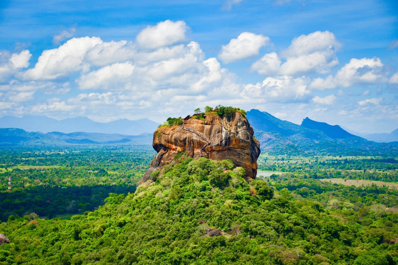 pexels-harsha-samaranayake-303340503-13391116 Sigiriya
